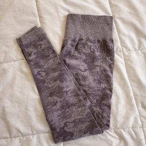 Gymshark Camo Jacquard Seamless Legging Lavander Size M
